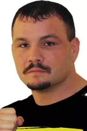 Travis Fulton portrait