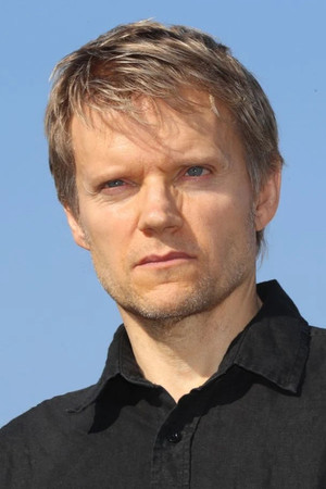 Marc Warren portrait