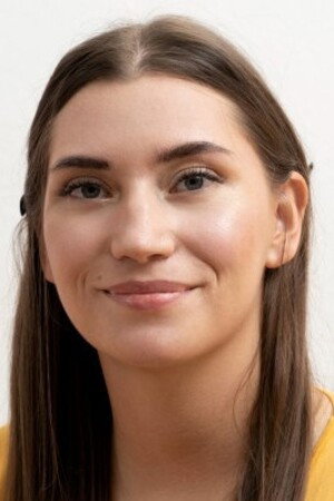 Elise Moon portrait