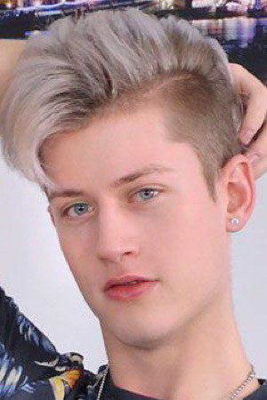 Kris Wolf portrait