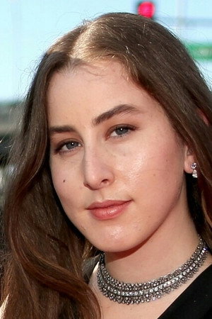 Alana Haim portrait
