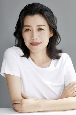 Liu Lin portrait