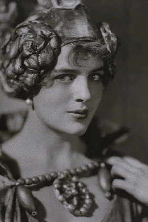 Rosamond Pinchot portrait