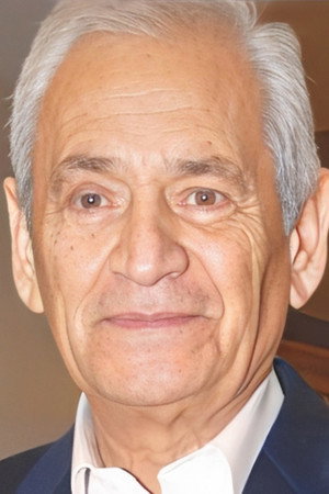 Adnan Şenses portrait