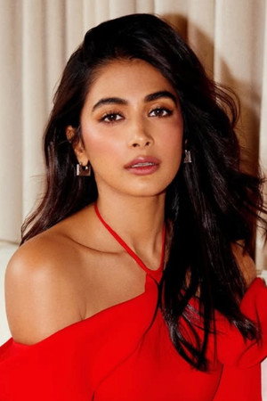 Pooja Hegde portrait