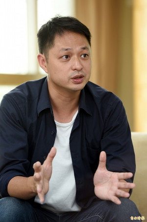 Cheng Yu-chieh portrait