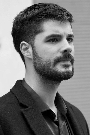 Genco Özak portrait