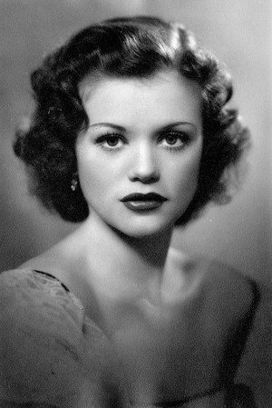 Simone Simon portrait
