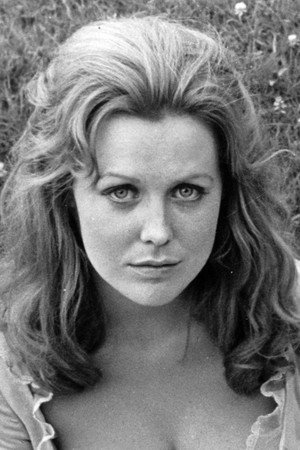 Fiona Lewis portrait