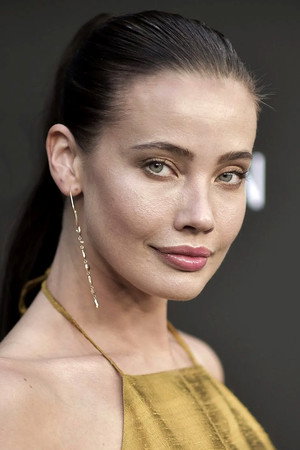 Stephanie Corneliussen portrait
