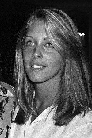Sandy Farina portrait