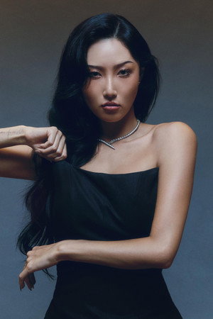 Hwasa portrait