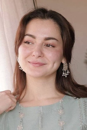 Hania Aamir portrait