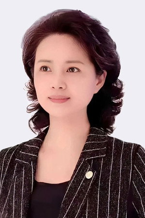 Ru Ping portrait