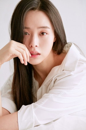 Choi Yun-la portrait