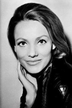 Suzanne Roquette portrait