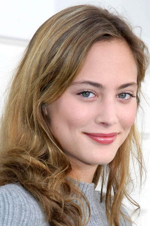 Nora Arnezeder portrait