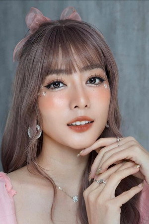 Kim Nha portrait