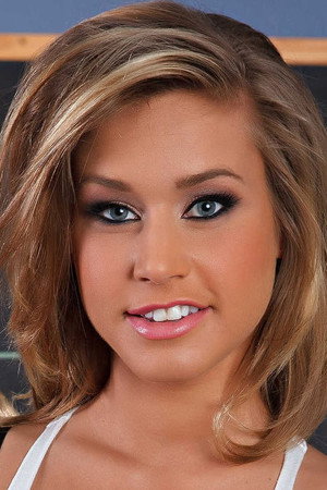 Kennedy Leigh portrait