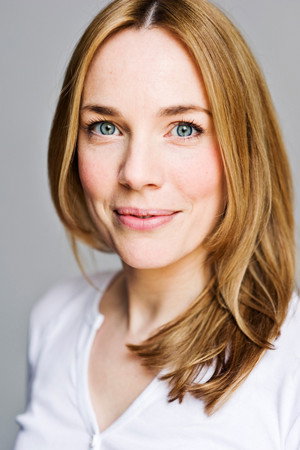 Laura Main portrait