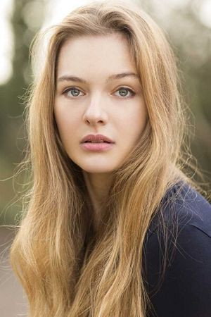 Chloé Booyens portrait