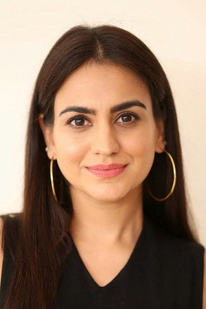 Aksha Pardasany portrait