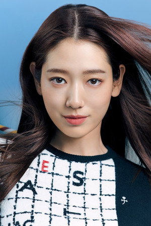 Park Shin-hye portrait