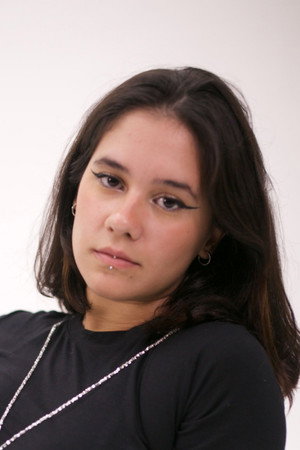 Luna Daenekas portrait