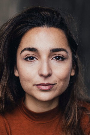 Rona Özkan portrait