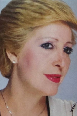 Poly Panou portrait