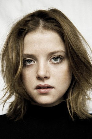 Jella Haase portrait
