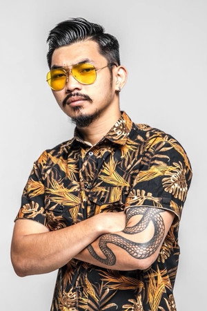 Hà Hiền portrait