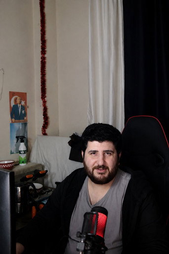 YakupTV,Derbeder Berk ile drama olay büyüdü- AĞIR KÜFÜRLEŞTİLER movie poster