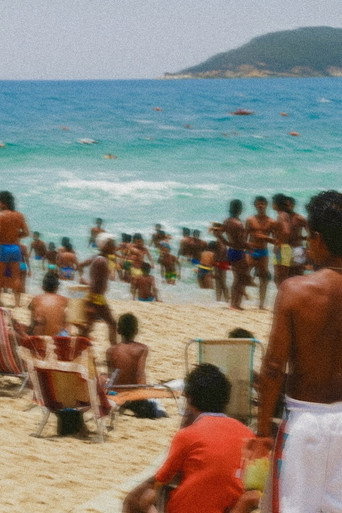 The Poor Go to the Beach movie poster