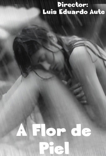A flor de piel (C) movie poster