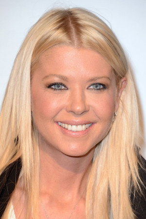 Tara Reid portrait