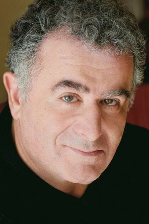 Saul Rubinek portrait