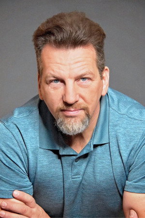 Jay Heselschwerdt portrait