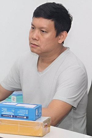 Sakda Kaewbuadee portrait