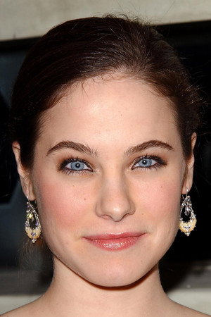 Caroline Dhavernas portrait
