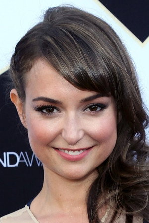 Milana Vayntrub portrait