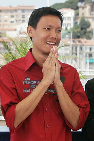 Sakda Kaewbuadee portrait