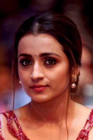 Trisha Krishnan portrait