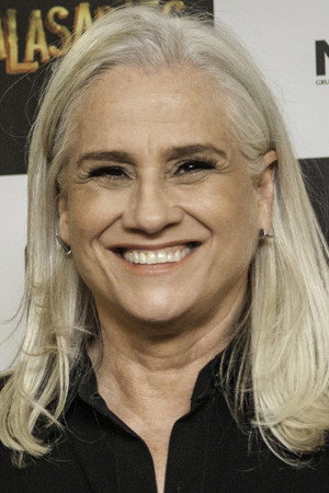 Vera Holtz portrait