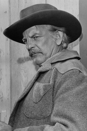 Denver Pyle portrait